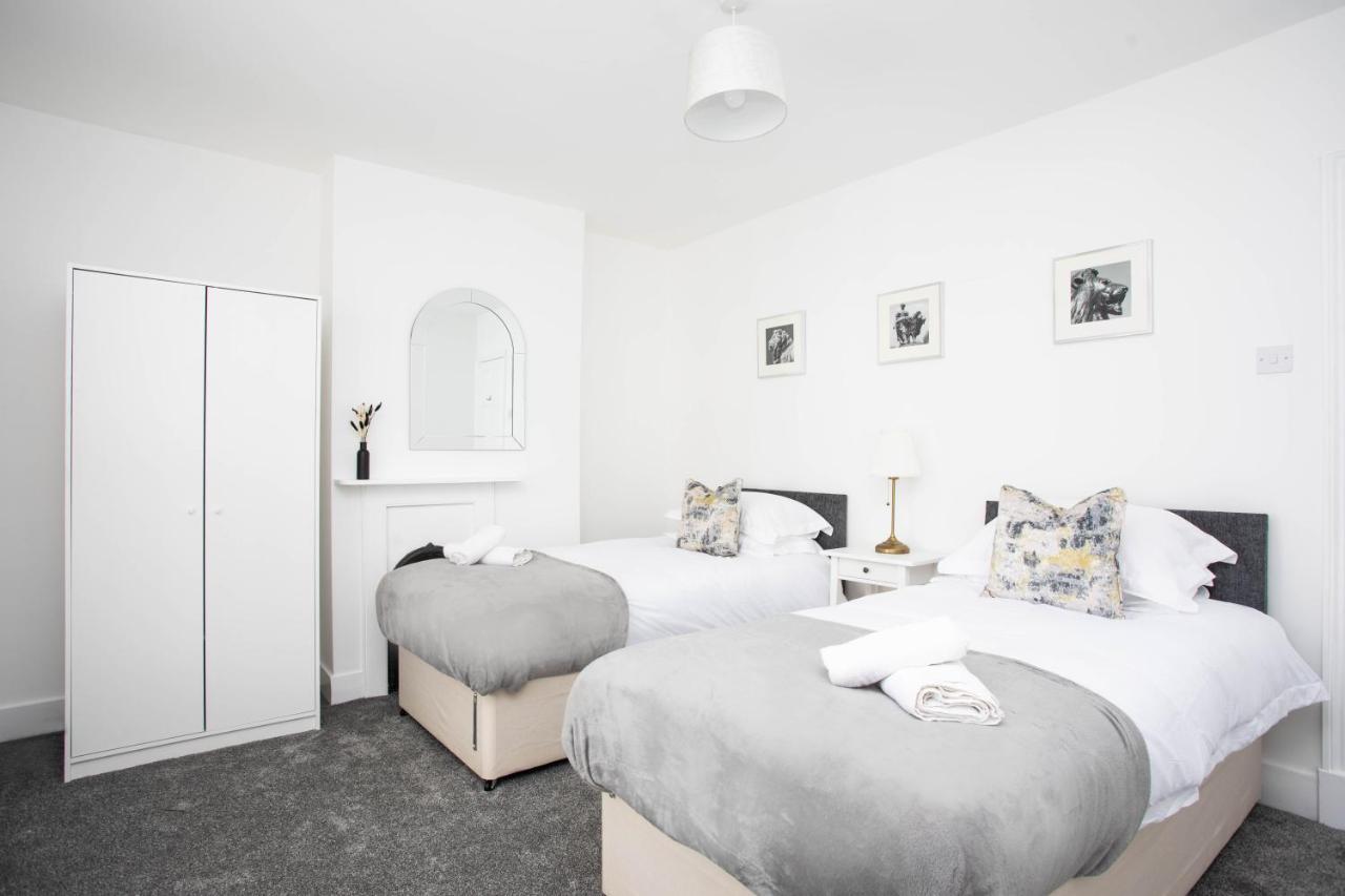 30 Percent Off Monthly Stays - City Centre - 3 Bedrooms St Albans Eksteriør billede